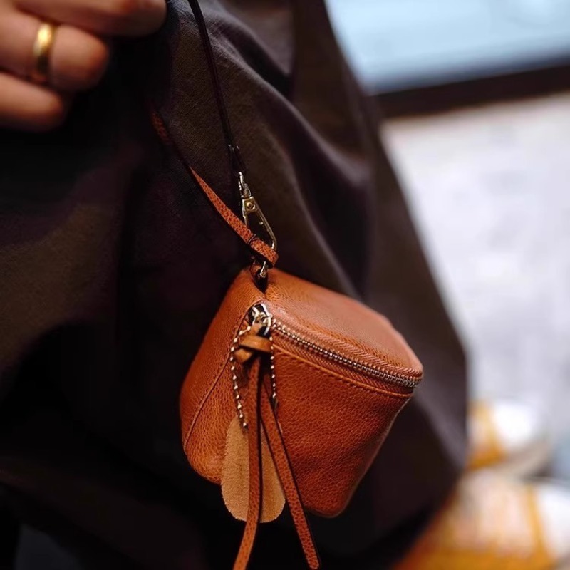 Bolso cuadrado de cuero curtid - Tan Stationery & Office Supply reseña y precio