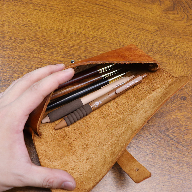 Estuche para lápices de cuero  - Tan Stationery & Office Supply reseña y precio